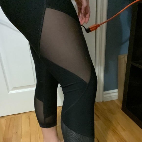 Cropped mesh black leggings - Picture 5 of 6